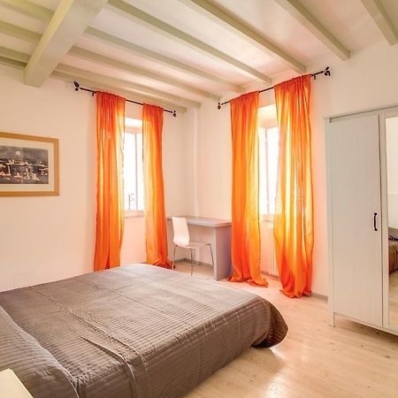 Three Bedroom Apartment Campo dei Fiori Roma Camera foto