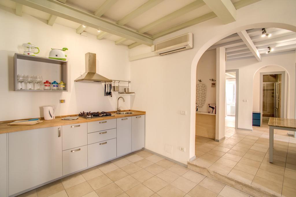 Three Bedroom Apartment Campo dei Fiori Roma Esterno foto