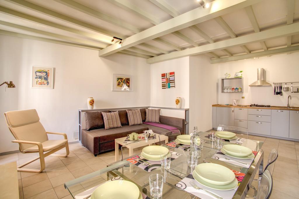 Three Bedroom Apartment Campo dei Fiori Roma Esterno foto