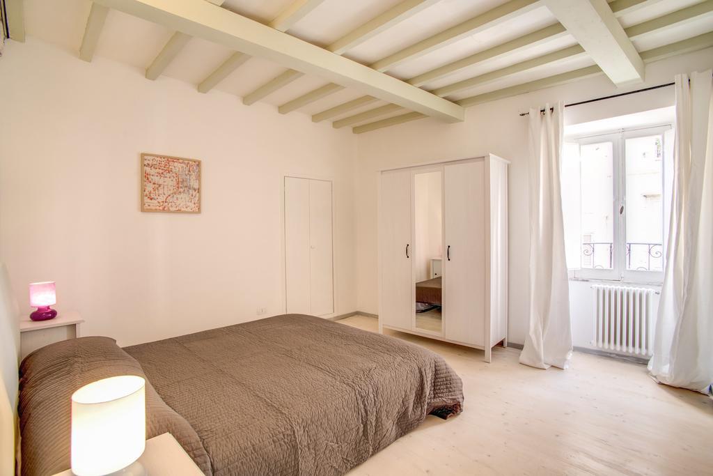 Three Bedroom Apartment Campo dei Fiori Roma Camera foto